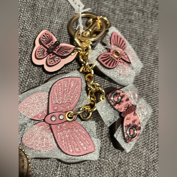 NWT! Coach Accordion large Wallet 3 set firm!!! - Picture 2 of 5